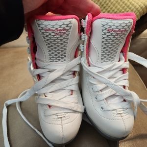 Riedell Ice Skates